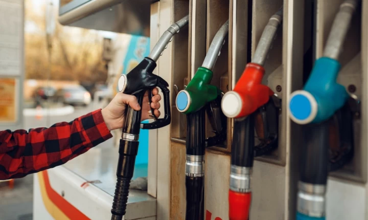 «Πτώση στις τιμές καυσίμων σε 10- 15 μέρες αν συνεχιστεί η αποκλιμάκωση» - Επιφυλακτικοί οι αρμόδιοι