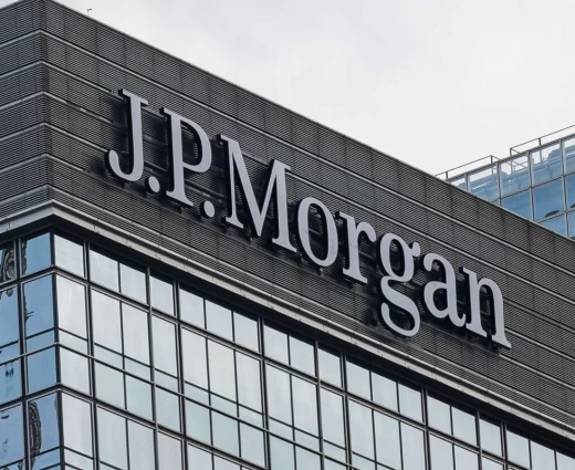 JPMorgan: Γιατί οι ΗΠΑ δεν θα μείνουν αλώβητες από τη μέχρι σήμερα αναταραχή στα Στενά του Ορμούζ
