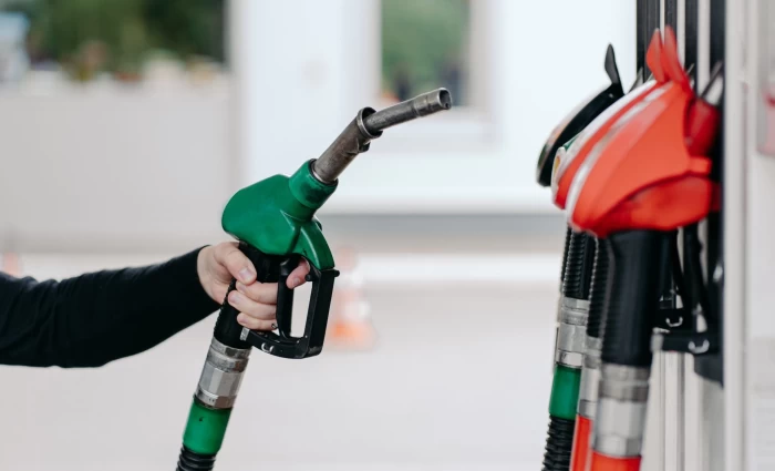 Κίνα: Συνεχίζεται η εφαρμογή των μέτρων ελέγχου στις τιμές της βενζίνης και του πετρελαίου