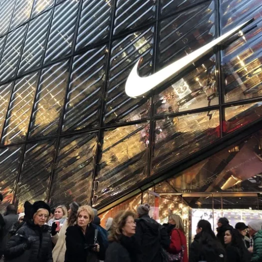 Γιατί οι καταναλωτές μηνύουν την Nike