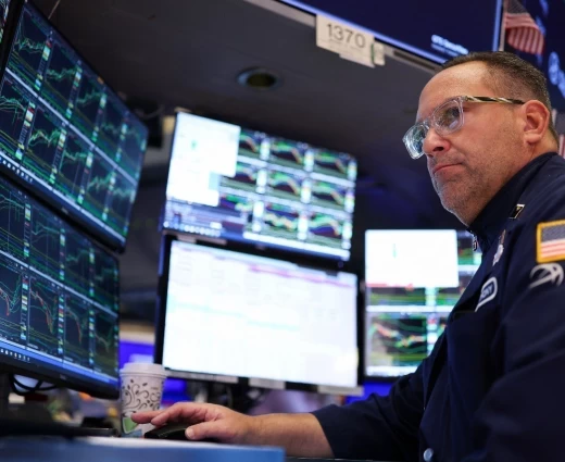 Wall Street: Πληθωρισμός και πετρέλαιο πιέζουν τους δείκτες – Πλήγμα για τον τεχνολογικό τομέα