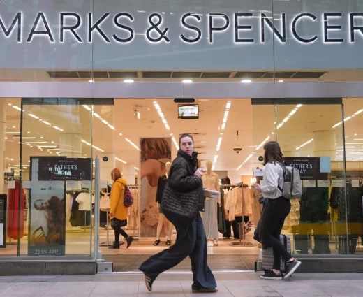 Marks & Spencer: Επιστροφή στην ανάπτυξη μετά την κυβερνοεπίθεση – Στόχος κέρδη άνω των $1,2 δισ.