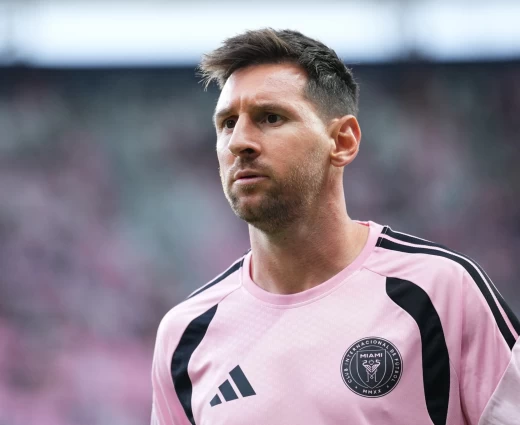 Μέσι: Από τη χαρτοπετσέτα – συμβόλαιο στην Barcelona στο κλαμπ των δισεκατομμυριούχων – Η «κόντρα» με τον Ρονάλντο αλλάζει πίστα