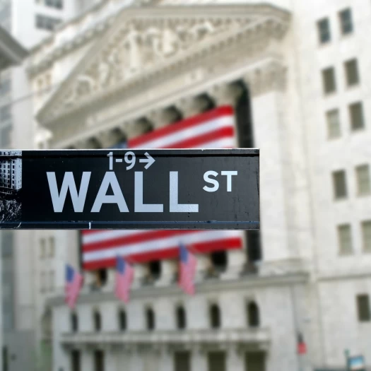 Wall Street: Η επέλαση του AI «σβήνει» τα πολεμικά σύννεφα της Μέσης Ανατολής