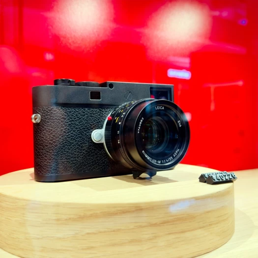 Leica: Από τις θρυλικές φωτογραφικές μηχανές στο στόχαστρο επενδυτών – Στον ορίζοντα deal €1 δισ.