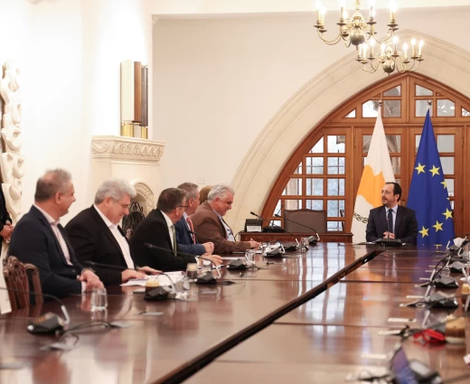 Τι προτείνουν ΣΕΚ, ΠΕΟ και ΔΕΟΚ στον ΠτΔ για συλλογικές συμβάσεις – Απέστειλαν κοινή επιστολή