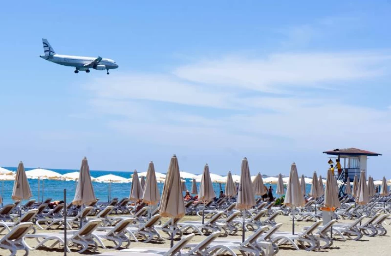 Στο -16% ο Απρίλιος για τα αεροδρόμια - Τι δείχνουν τα στοιχεία της Hermes