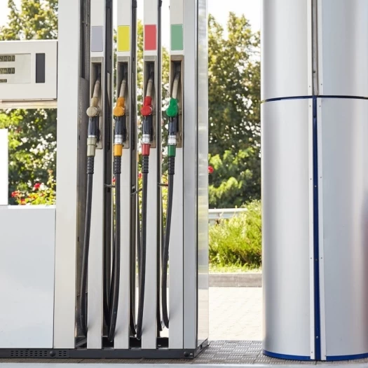 Βενζίνη: Ξεπέρασε τα $4,50 το γαλόνι στις ΗΠΑ - Πλησιάζει τα επίπεδα-ρεκόρ του 2022