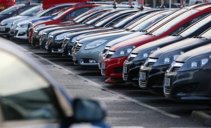 Κίνα: Γιατί οι Volkswagen, BMW και Mercedes σημειώνουν πτώση στις πωλήσεις
