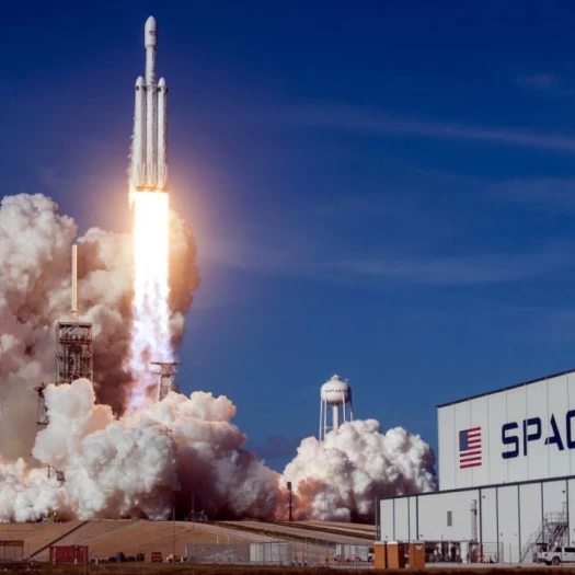SpaceX: Η IPO των $75 δισ. μπορεί να καλύψει το 8% του αμερικανικού ελλείμματος σε μία ημέρα