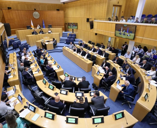 Οι νέοι πρόεδροι και τα νέα μέλη των κοινοβουλευτικών επιτροπών - Εγκρίθηκαν σήμερα από την Ολομέλεια