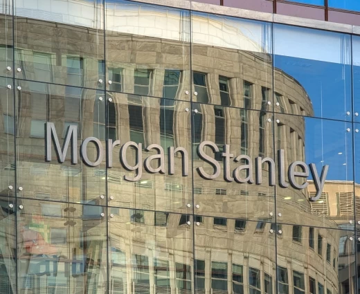 Morgan Stanley: Υποβαθμίζει την ενέργεια στην Ευρώπη και ανεβάζει το ποντάρισμα στις τράπεζες