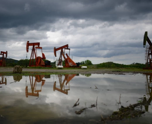 Πετρέλαιο: Το Brent βυθίστηκε για πρώτη φορά κάτω από τα προ πολέμου επίπεδα – Θα έχει συνέχεια η βουτιά;