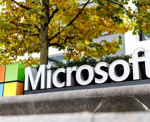 Microsoft: Εξαϋλώθηκαν $570 δισ. - Σε χαμηλό 25 ετών η μετοχή