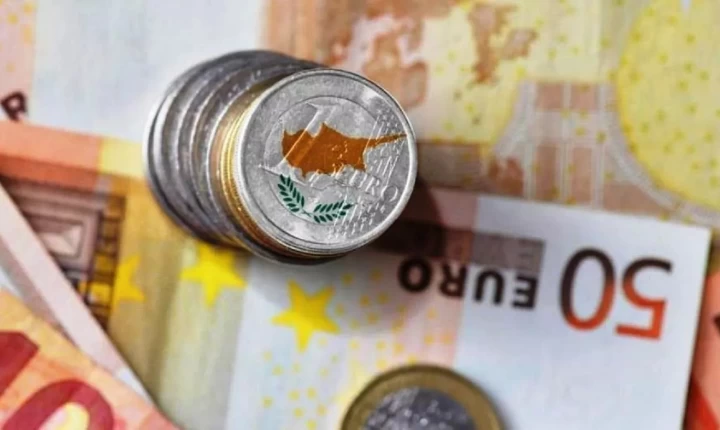 Οι φόροι κρατούν γεμάτα τα κρατικά ταμεία – Πλεόνασμα €552,9 εκατ. το 5μηνο, αυξημένο από πέρσι