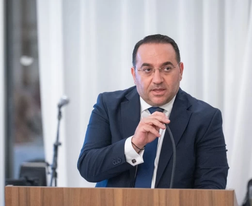 Κουμής: Ανακάμπτει ο τουρισμός - Συγκρατημένη αισιοδοξία για το 2ο εξάμηνο