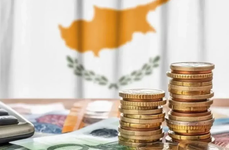 Στο 2% το φαινομενικό κόστος χρέους της Κύπρου και αποκλειστικά σε ευρώ