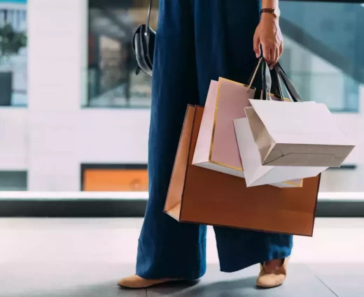 Επιτάχυνε ο τζίρος στο λιανεμπόριο τον Μάιο
