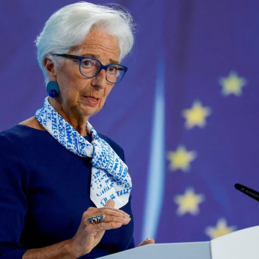 Λαγκάρντ: Θα ολοκληρώσει τη θητεία της – Τι λένε οι οικονομολόγοι