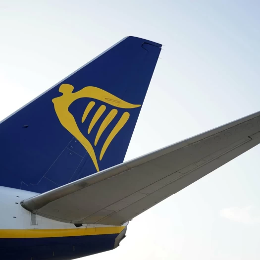 Ryanair: Μείωση κερδών το α’ τρίμηνο λόγω των τιμών των καυσίμων