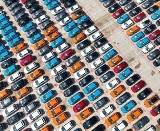 EΕ: Οι πωλήσεις νέων αυτοκινήτων αυξήθηκαν 5,7% – Υποχωρούν βενζίνη και diesel