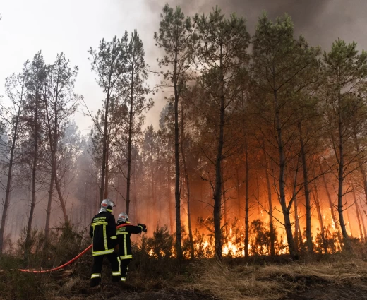 Γαλλία και Ισπανία ετοιμάζουν πακέτα στήριξης για τους πυρόπληκτους – Χιλιάδες εκτοπισμένοι, νέος καύσωνας προ των πυλών