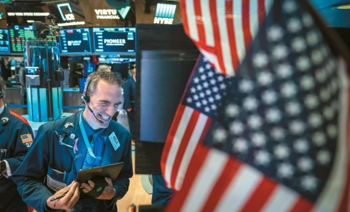 Κέρδη για τα small caps στη Wall Street: Γιατί οι αναλυτές βλέπουν συνέχεια στο ιστορικό ράλι