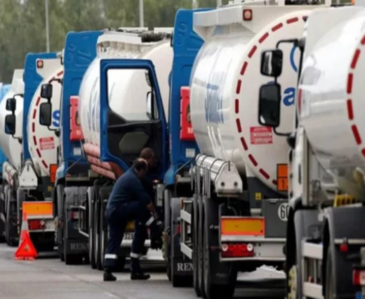 Βυτιοφόρα: Αδύνατη η πλήρης συμμόρφωση με τις νέες ευρωπαϊκές προδιαγραφές μέχρι τις 8 Αυγούστου