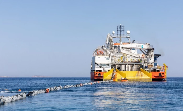 Σπρώχνουν και Αμερικανοί βουλευτές για το καλώδιο – Ζητούν να δοθεί προτεραιότητα στον GSI