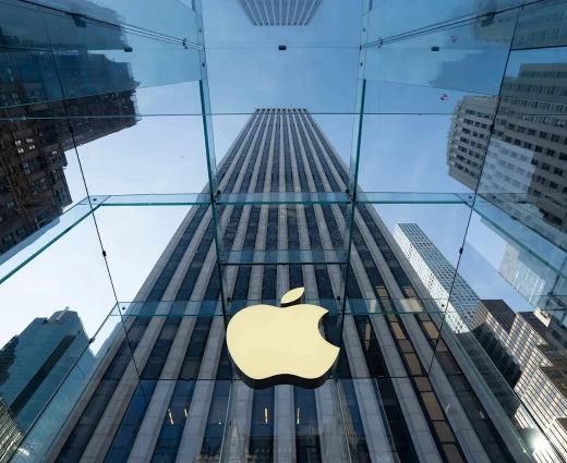 Apple: Οι αντιμονοπωλιακές επιθέσεις αρχίζουν να επηρεάζουν τον κλάδο υπηρεσιών της