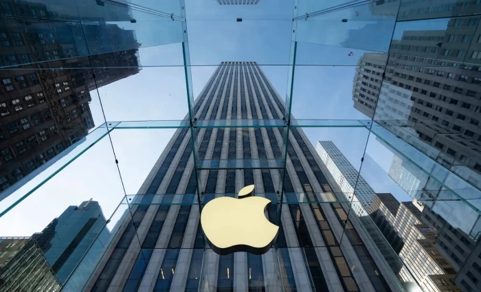 Apple: Οι αντιμονοπωλιακές επιθέσεις αρχίζουν να επηρεάζουν τον κλάδο υπηρεσιών της