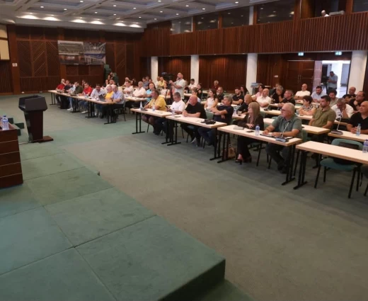 Ωρομίσθιο προσωπικό: Καμία εξέλιξη στη διαφορά, κανονικά η απεργία στις 17 Σεπτεμβρίου