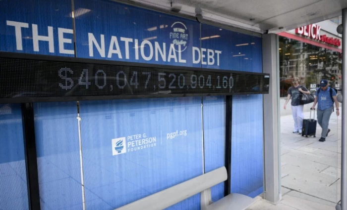 ΗΠΑ: Το δημόσιο χρέος έσπασε για πρώτη φορά το φράγμα των $40 τρισ. – Καμπανάκι για δημοσιονομική κρίση