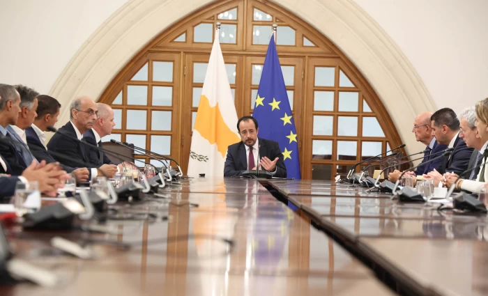 Διττός ο στόχος της συνταξιοδοτικής μεταρρύθμισης είπε ο ΠτΔ καλωσορίζοντας την ΟΕΒ