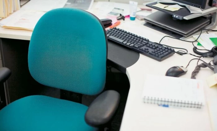 Τον Σεπτέμβριο αρχίζει ο διάλογος για τις άδειες ασθενείας στο Δημόσιο