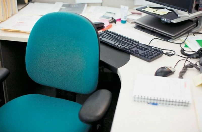 Τον Σεπτέμβριο αρχίζει ο διάλογος για τις άδειες ασθενείας στο Δημόσιο