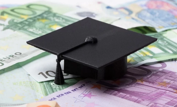 Χορηγία €10.000 για υποτροφίες σε φοιτητές του ΤΕΠΑΚ