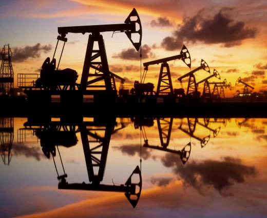 Παραμένει πάνω από τα 100 δολάρια το Brent - Στο 30% η αύξηση από τις αρχές Αυγούστου