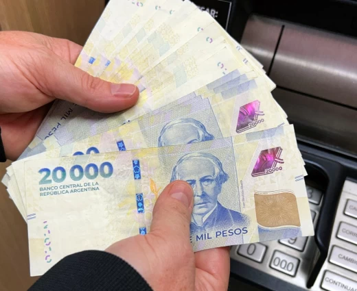 Το ισχυρό πέσο του Μιλέι γίνεται σύμμαχος των λαθρεμπόρων