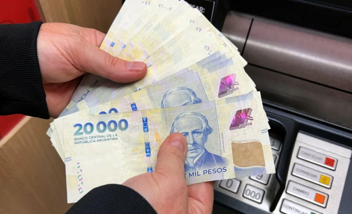 Το ισχυρό πέσο του Μιλέι γίνεται σύμμαχος των λαθρεμπόρων
