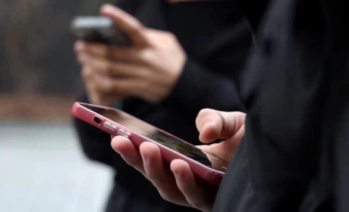 Φρένο στα social media για τους κάτω των 15 - Ενέκρινε Σχέδιο Δράσης το Υπουργικό