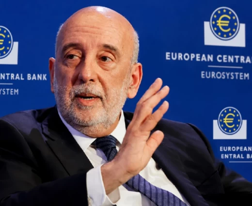 ΕΚΤ: Ο Μακλούφ δεν αποκλείει αύξηση επιτοκίων τον Οκτώβριο