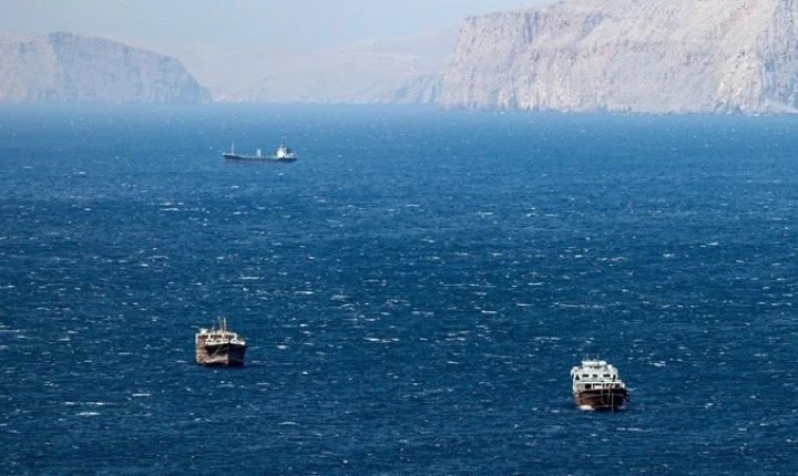 Το Ιράν επιμένει στους όρους του για να ξανανοίξει το στενό του Ορμούζ παρά την απόρριψή τους από τις ΗΠΑ