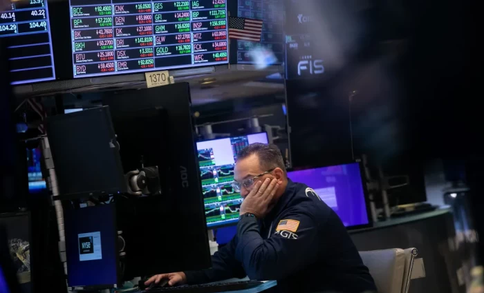 Ομόλογα: Συνεχίζεται το sell-off με φόντο το πετρέλαιο και τα Στενά του Ορμούζ