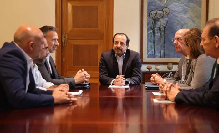 Βελτιωμένη η πρόταση για τους ωρομίσθιους, λέει ο ΥΠΟΙΚ - Η μπάλα τώρα στους εργαζομένους